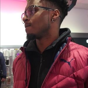 Meet your Posher, Corey